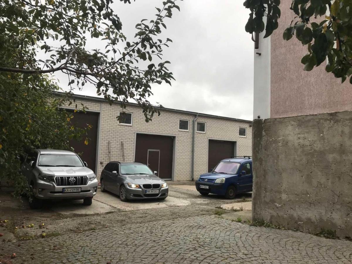 Зручне Помешкання В Центрі Міста Саме Для Вас. Berdychiv Εξωτερικό φωτογραφία
